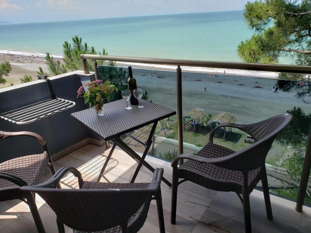Midia Guest House Kobuleti Exterior foto