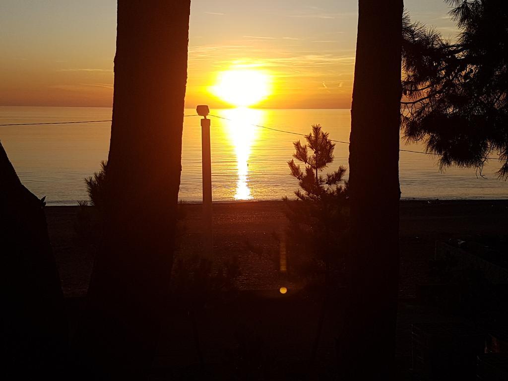 Midia Guest House Kobuleti Exterior foto