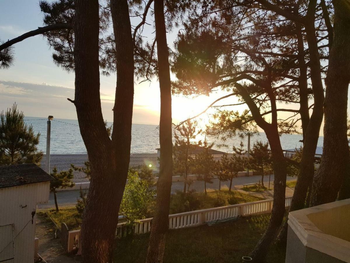 Midia Guest House Kobuleti Exterior foto